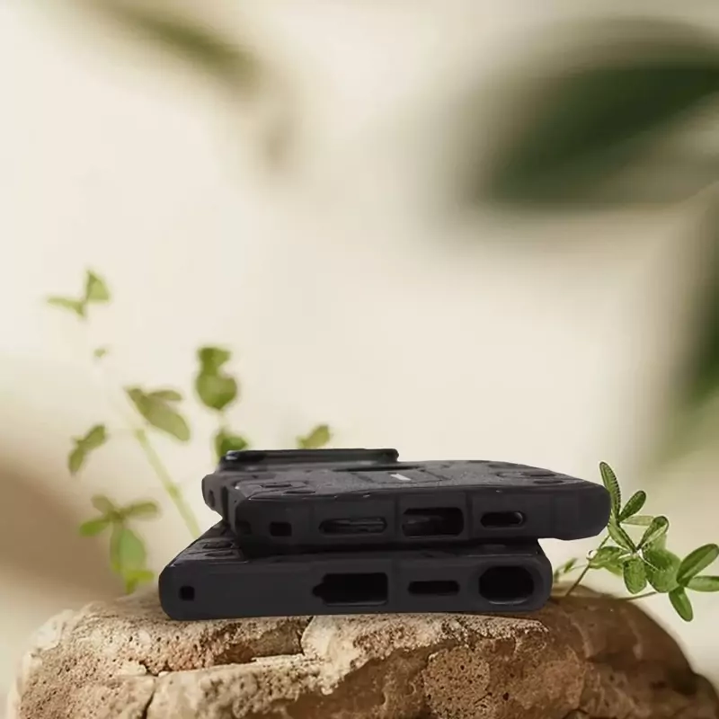 کاور گلوریا مدل Batman مناسب برای گوشی موبایل اپل Iphone 16 Pro Max - مشکی